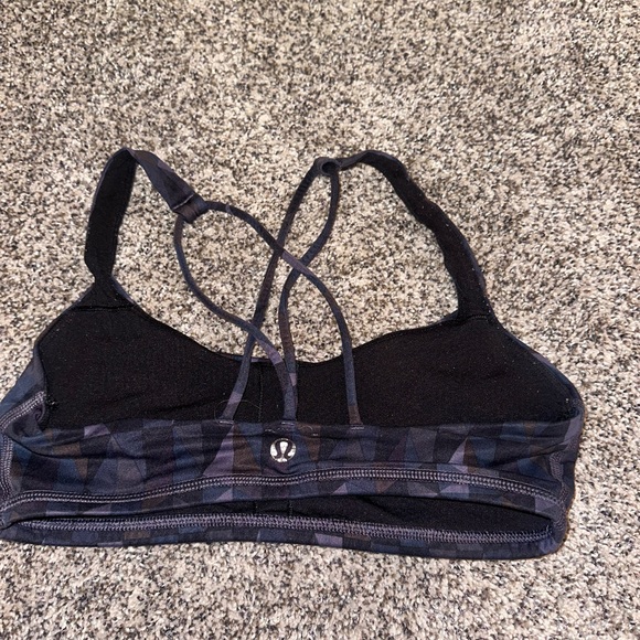 Lululemon bra - Picture 2 of 2